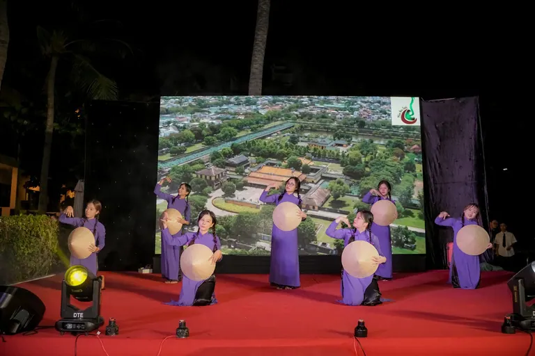 Kỷ niệm 15 năm thành lập – Tim Sen Co.