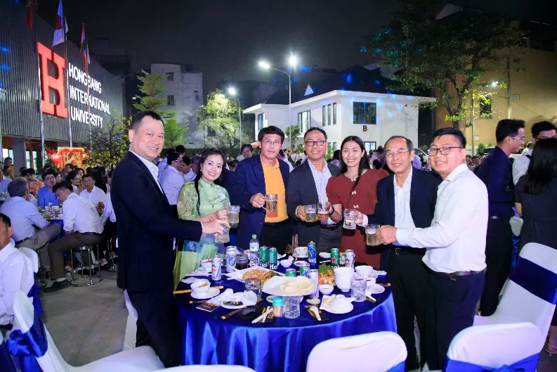 Year End Party 2024 – ĐH Quốc tế Hồng Bàng